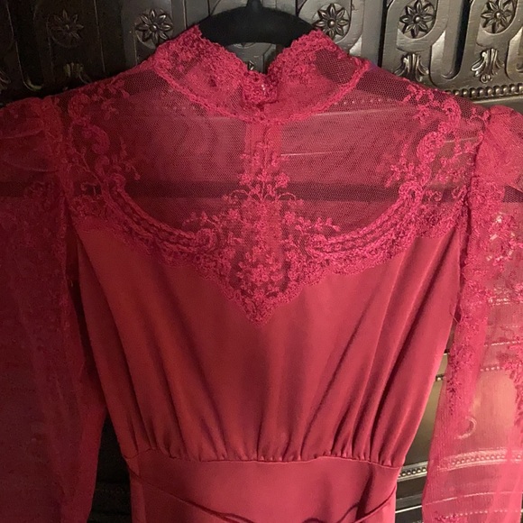 Vintage 1970's lace burgundy International Ladies Garment Union Made Rare Dress - Picture 2 of 6